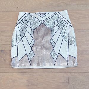Express Geometric White and Silver Mini Skirt